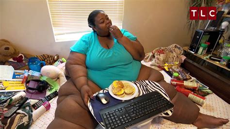 Life at 600 pounds - Season 11 My 600-Lb. Life cast member Latonya has found the man she wants to marry but her wedding plans have hit a hurdle as, at almost 700 pounds, she can't walk down the aisle.